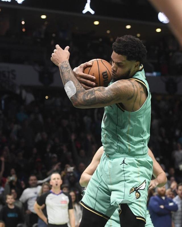 关于清晨NBA季后赛传出新动向；芝加哥公牛刷新队史纪录；管理层表态——信心回归；细节决定成败的信息