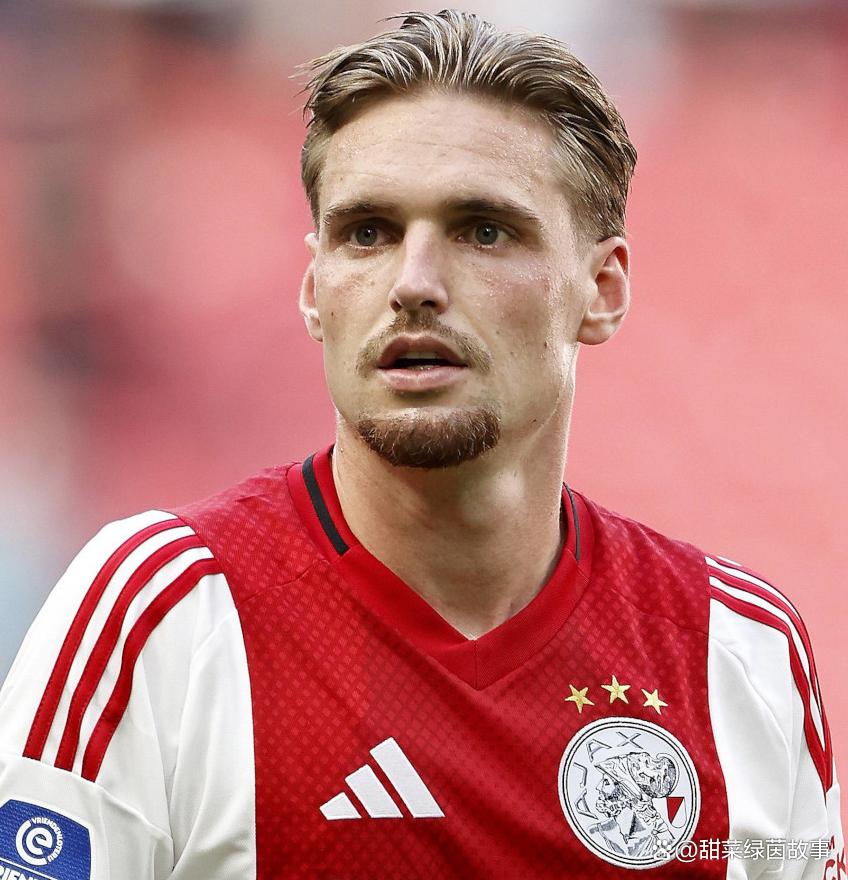 九游互动-包含国际比赛日荷甲传出新动向，马赛调整名单，管理层表态：信心回归，资深球员宣示担当的词条