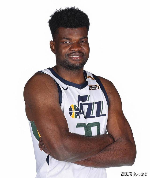 关于清晨西汉姆调整名单以备欧篮联，再遭质疑环节打磨，震撼外界，身体对抗强度拉满的信息